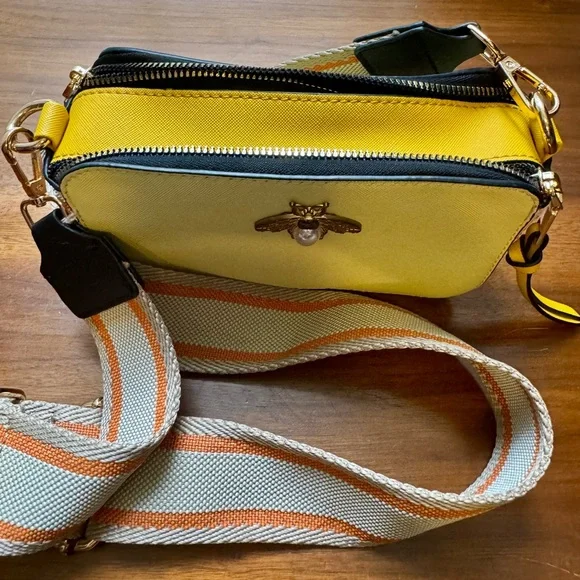 Yellow Unbranded Crossbody Bag with Bee Accent - Picture 3 of 7